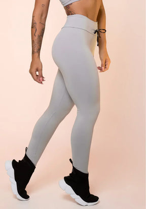 Calça legging cinza com cadarço básica