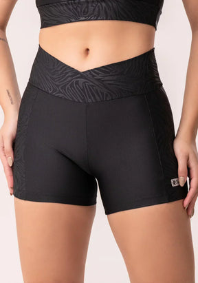 Conjunto Short shine + Top preto texturizado com cós transpassado