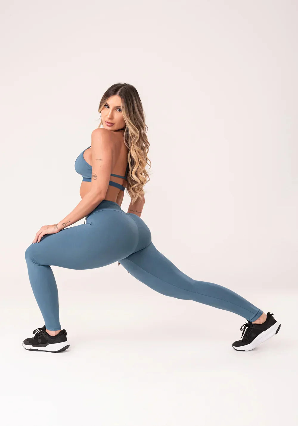 Conjunto Legging fitness feminina + Top azul com cadarço oasis