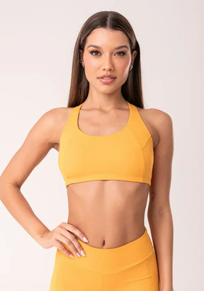 Conjunto Top fitness feminino nadador + Bermuda amarelo com recortes oasis