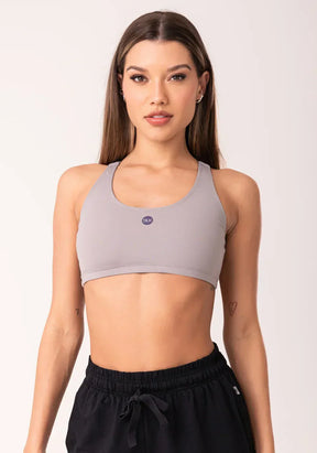 Conjunto Top fitness feminino + Bermuda cinza com bojo e alças reguláveis oasis