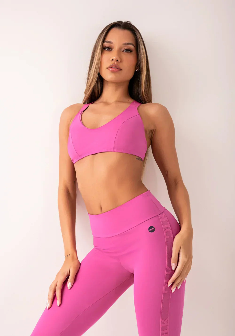 Conjunto Top fitness feminino + Calça Legging rosa com elástico cruzado oasis