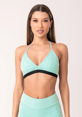 Conjunto Top fitness feminino + Bermuda verde com bojo e alças finas oasis