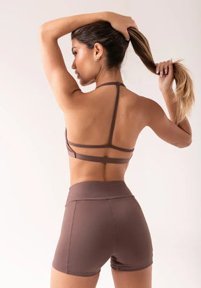 Conjunto Top fitness feminino + Bermuda marrom com bojo e alças finas oasis