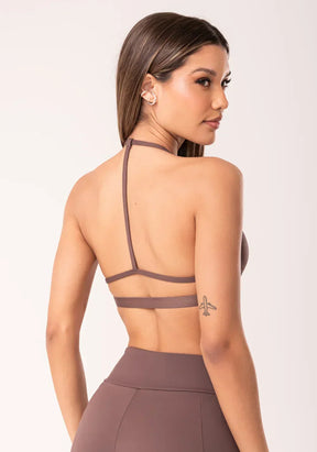 Conjunto Top fitness feminino + Bermuda marrom com bojo e alças finas oasis