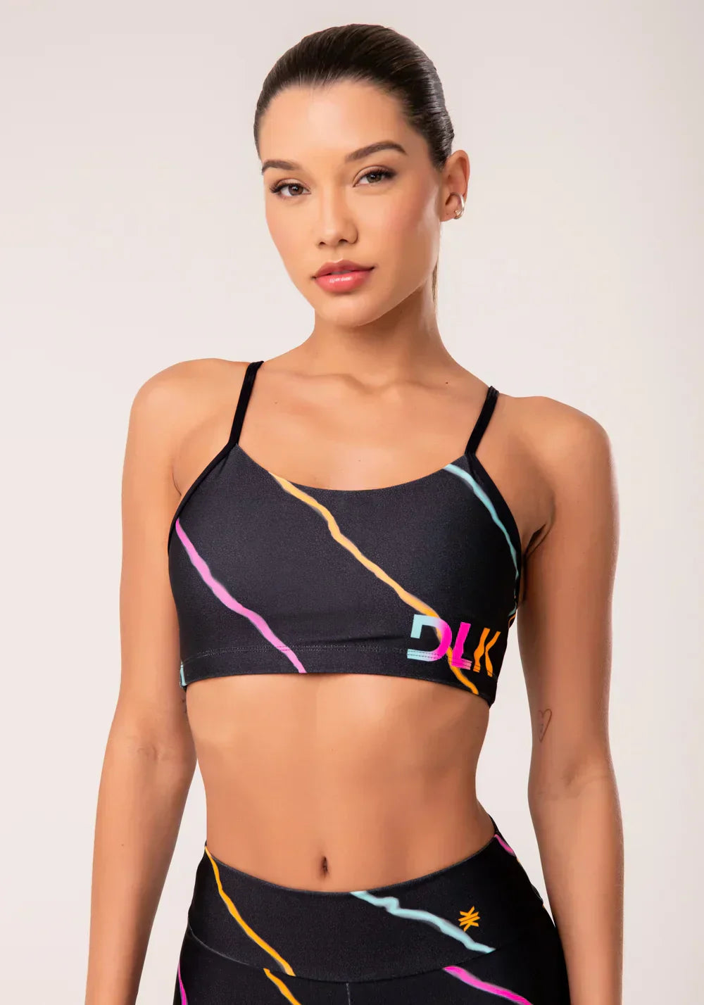 Conjunto Top fitness feminino com bojo + Bermuda estampado neon energetic printed