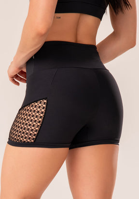 Conjunto Short + Top fitness feminino preto com recortes em tela harmony