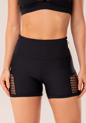 Conjunto Short + Top fitness feminino preto com recortes em tela harmony