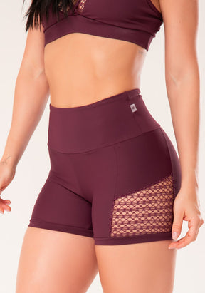 Conjunto Short + Top fitness feminino vinho com recortes em tela harmony