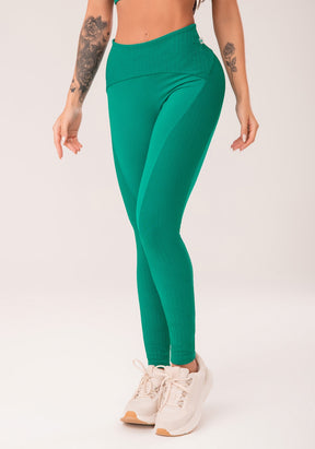 Conjunto Legging + Top fitness feminina verde com recortes harmony