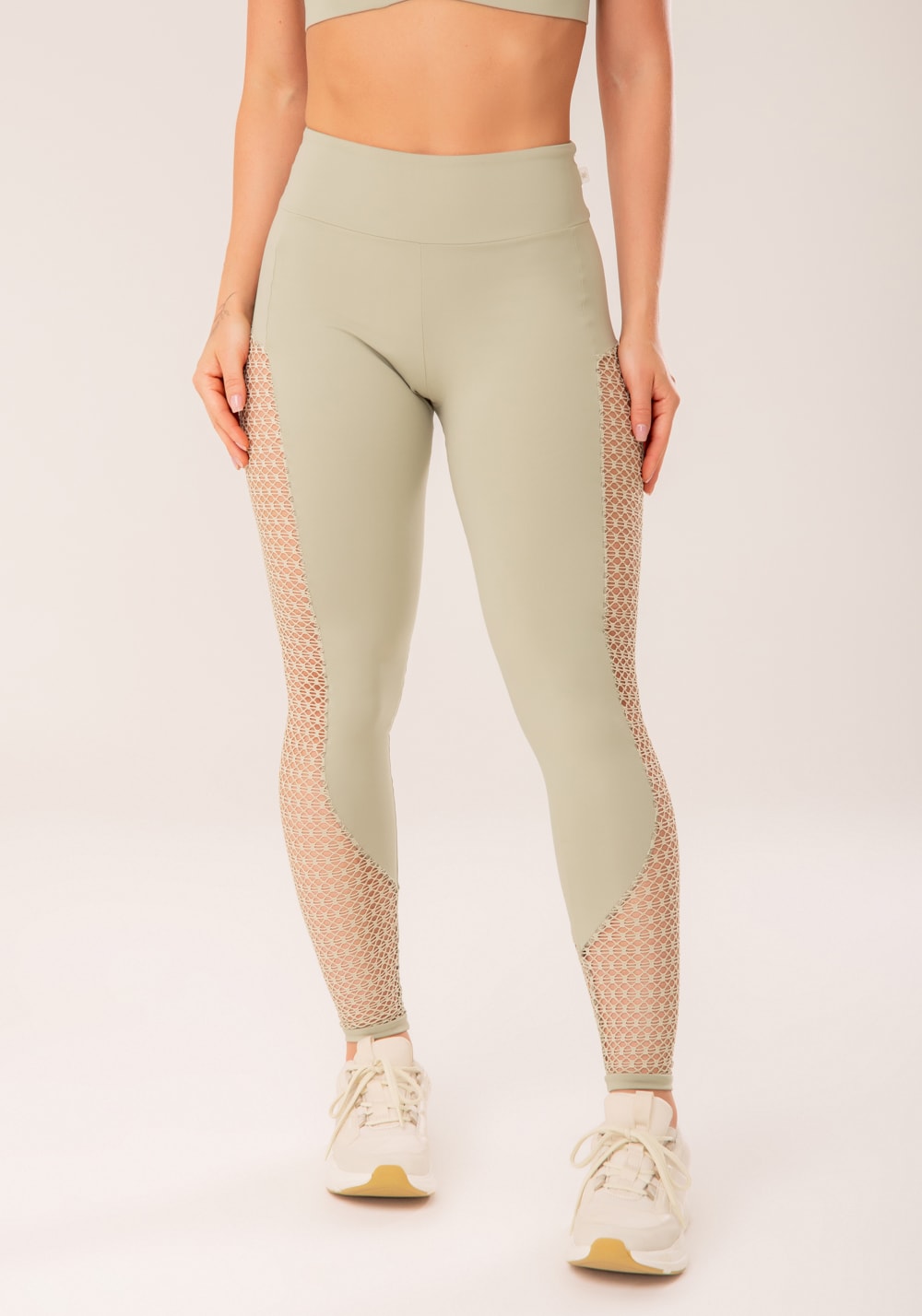 Conjunto Legging + Top fitness feminina oliva com recortes em tela harmony